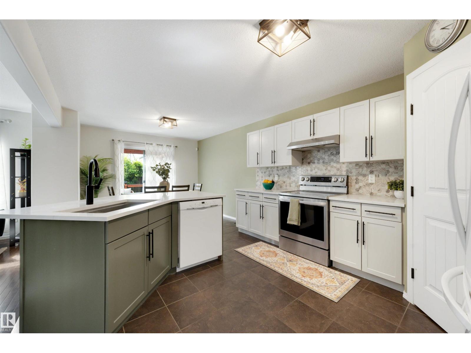 728 173 St SW, Edmonton, Alberta T6W 0M4 - Photo 9 - E4503505