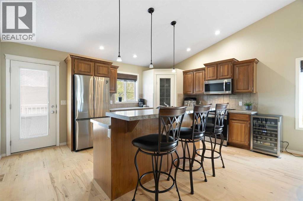 57 Thornfield Close SE, Airdrie, Alberta  T4A 2K7 - Photo 4 - A2309695