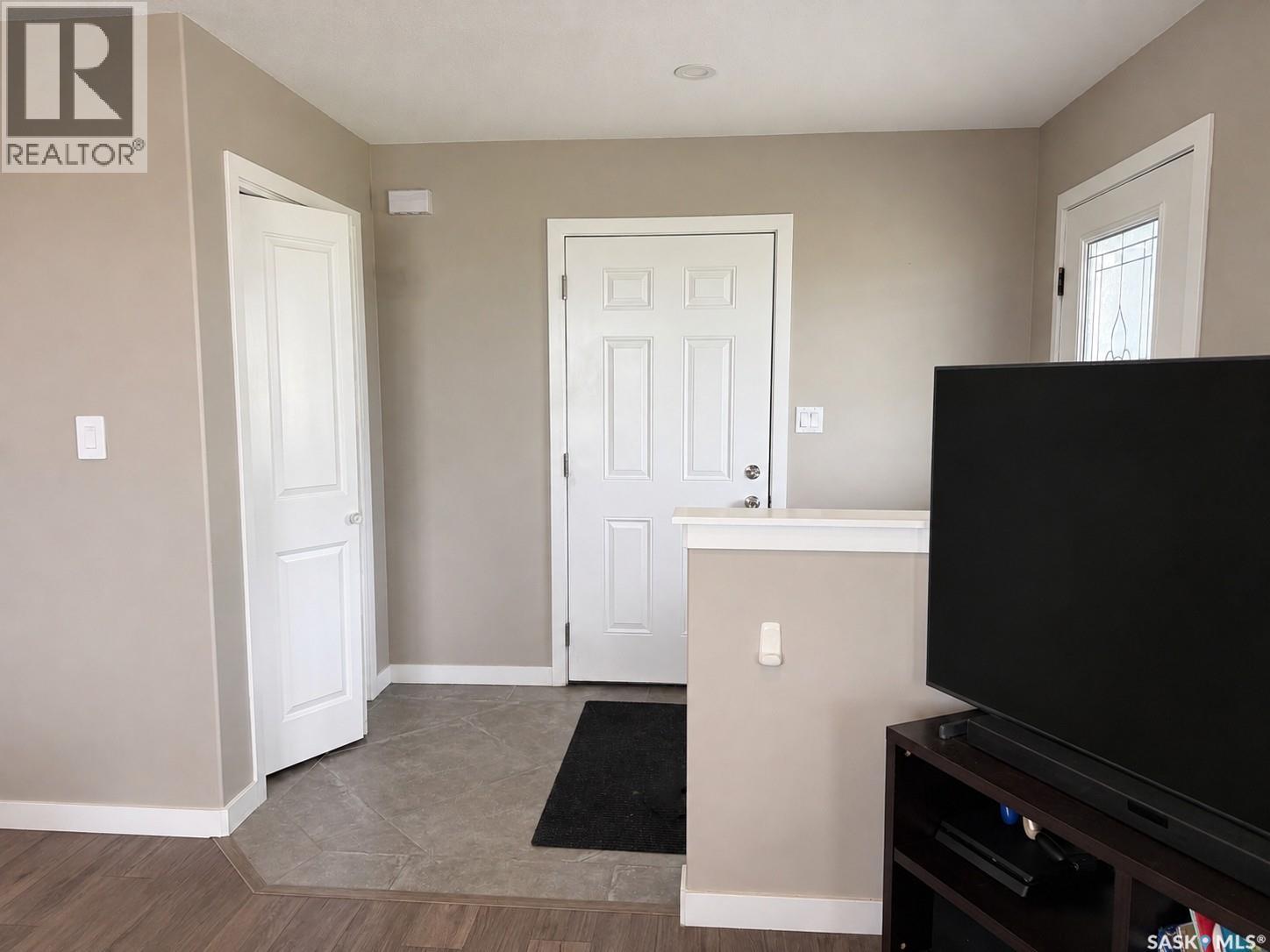 203 Broadway Avenue, Broderick, Saskatchewan  S0H 0L0 - Photo 4 - SK045399