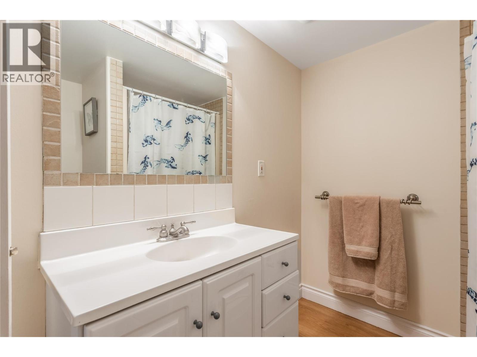 863 Hammer Avenue, Kelowna, British Columbia  V1W 2B7 - Photo 42 - 10395871