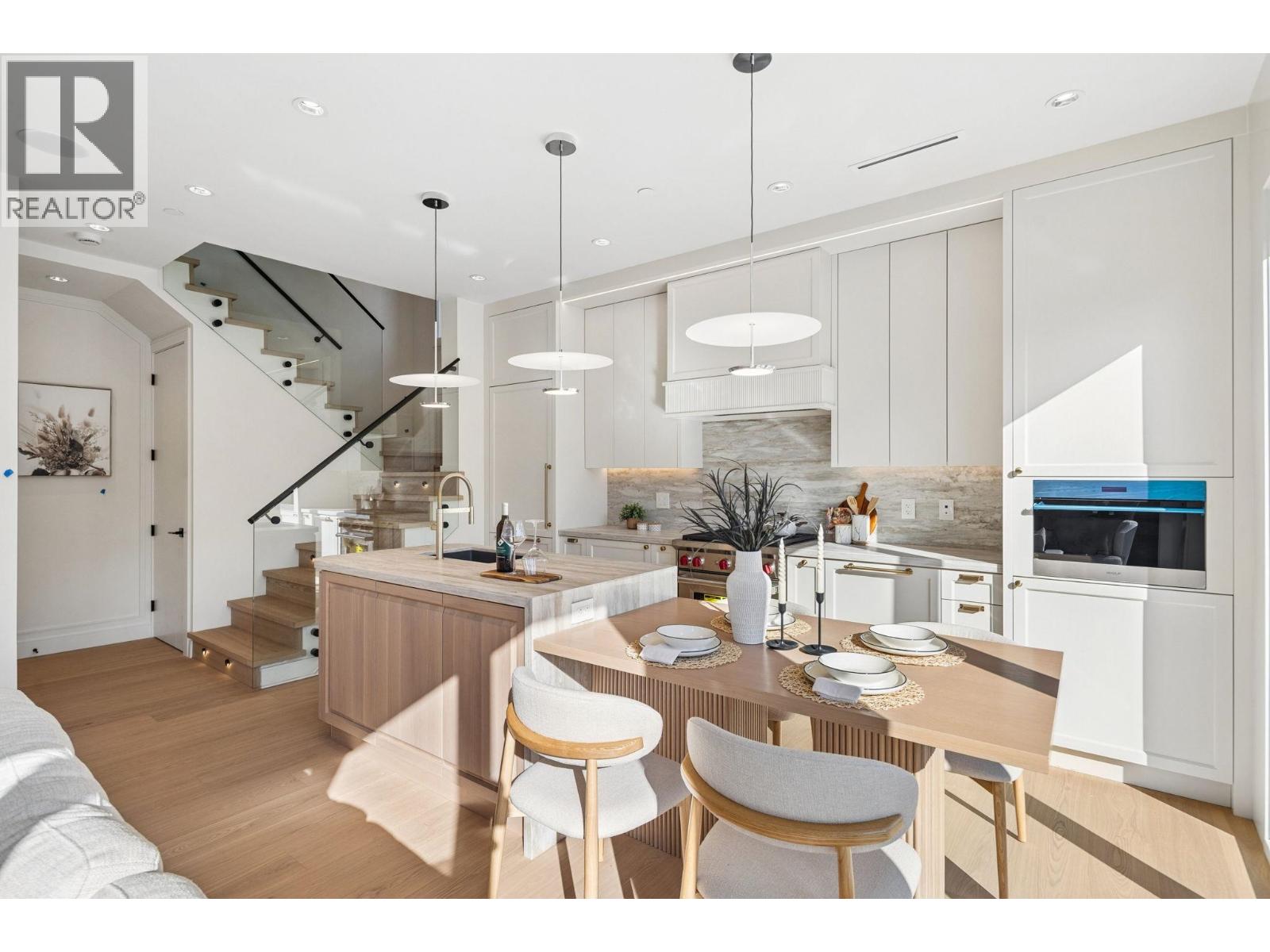 2 3036 W 13th Avenue, Vancouver, British Columbia  V6K 2V2 - Photo 7 - R3139574