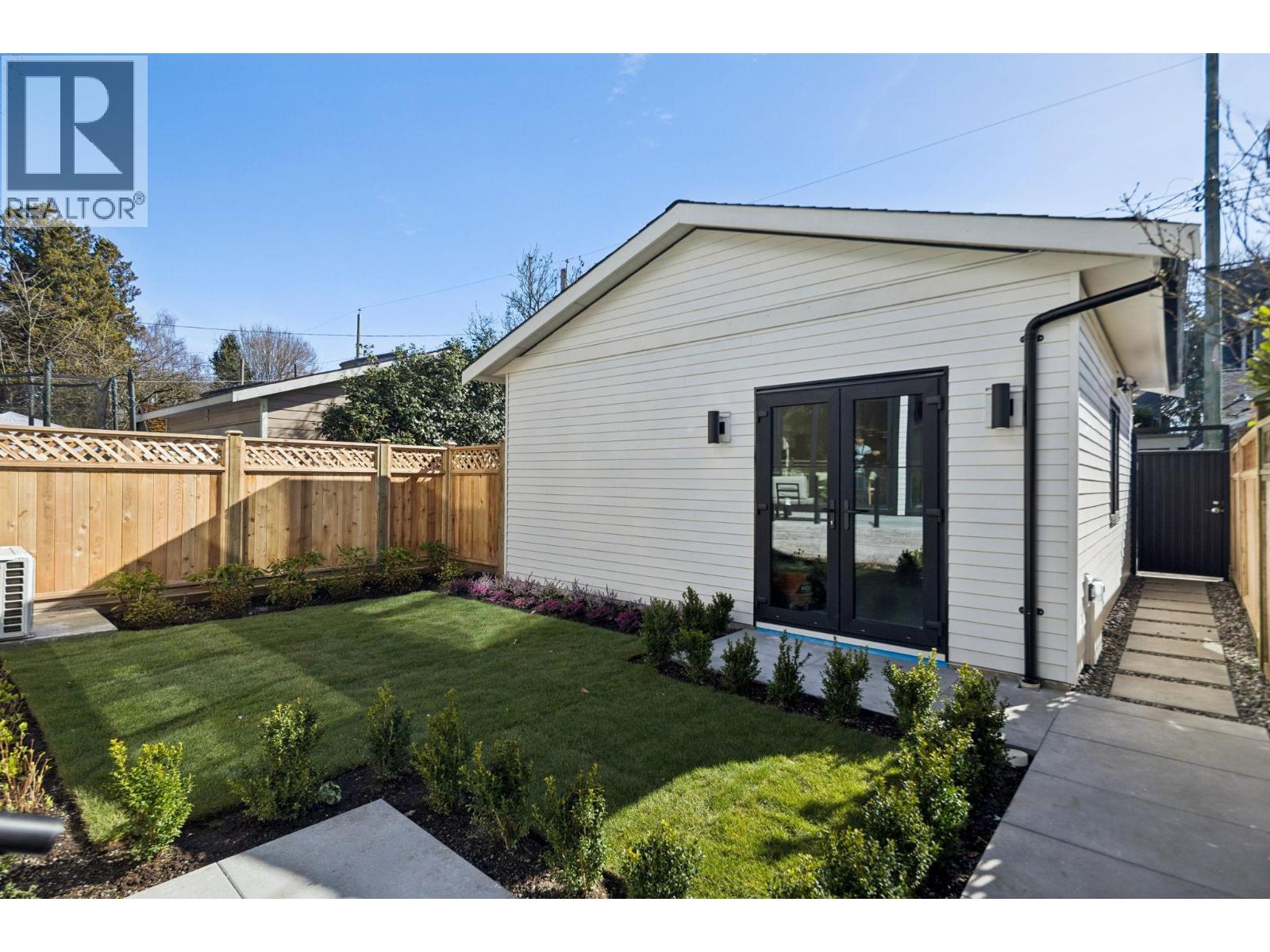 2 3036 W 13th Avenue, Vancouver, British Columbia  V6K 2V2 - Photo 31 - R3139574
