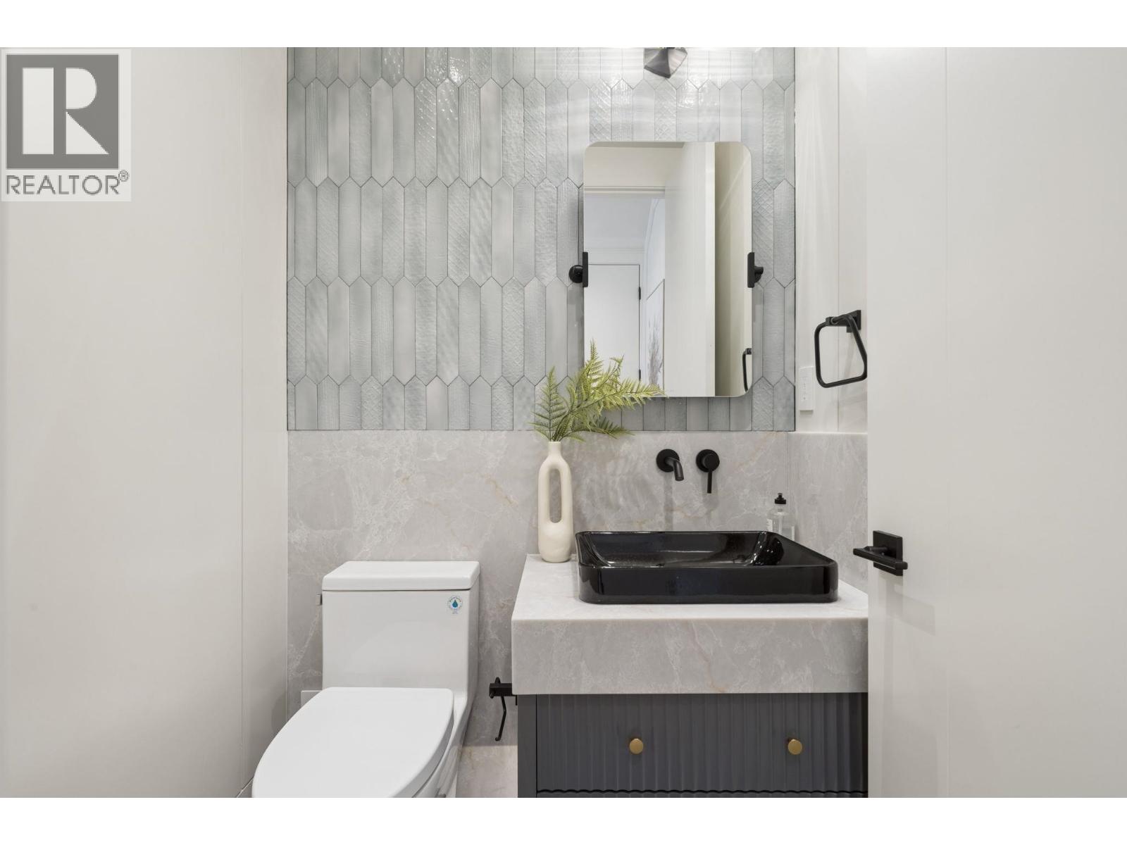 2 3036 W 13th Avenue, Vancouver, British Columbia  V6K 2V2 - Photo 17 - R3139574