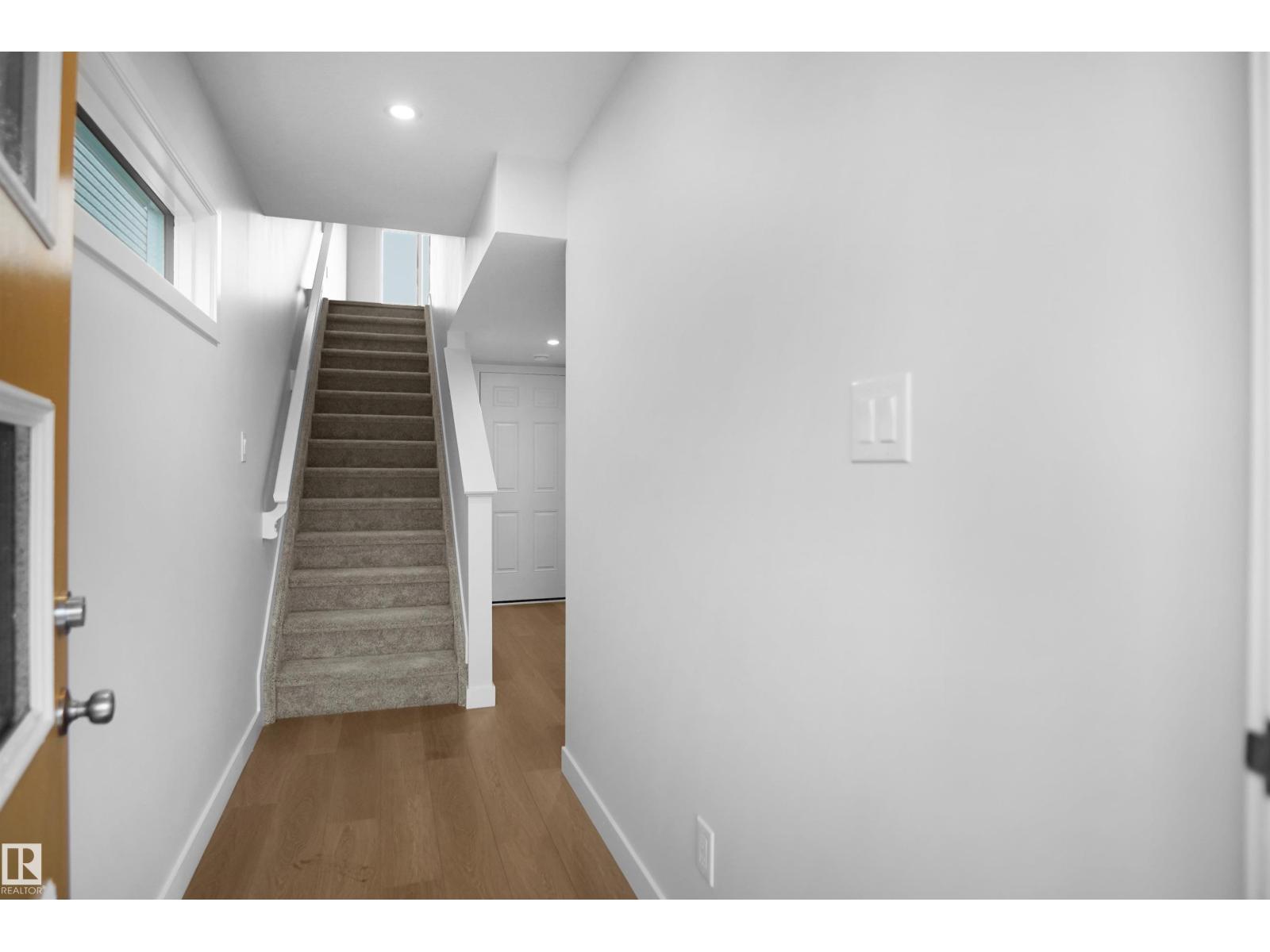 5145 River's Edge Wy NW, Edmonton, Alberta  T6M 3B6 - Photo 2 - E4477620