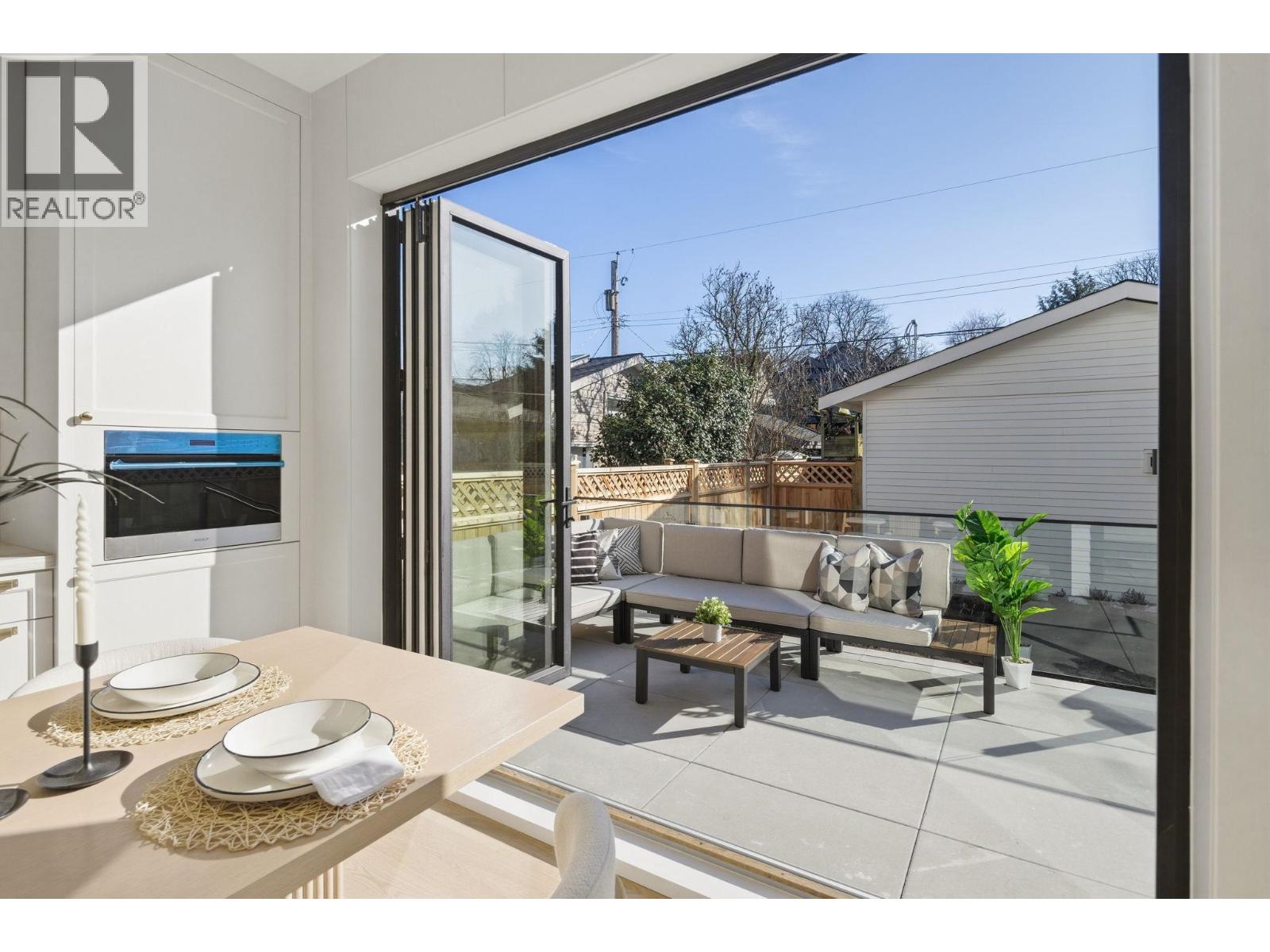 2 3036 W 13th Avenue, Vancouver, British Columbia  V6K 2V2 - Photo 14 - R3139574