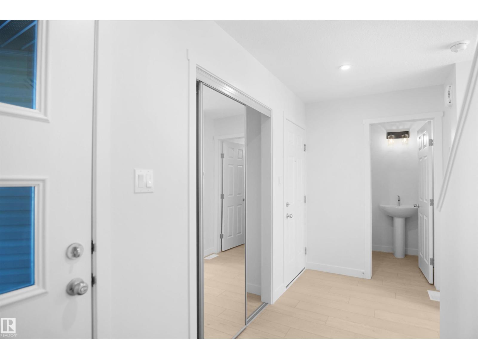 8897 Carson Wy SW, Edmonton, Alberta  T6W 5H8 - Photo 2 - E4477258