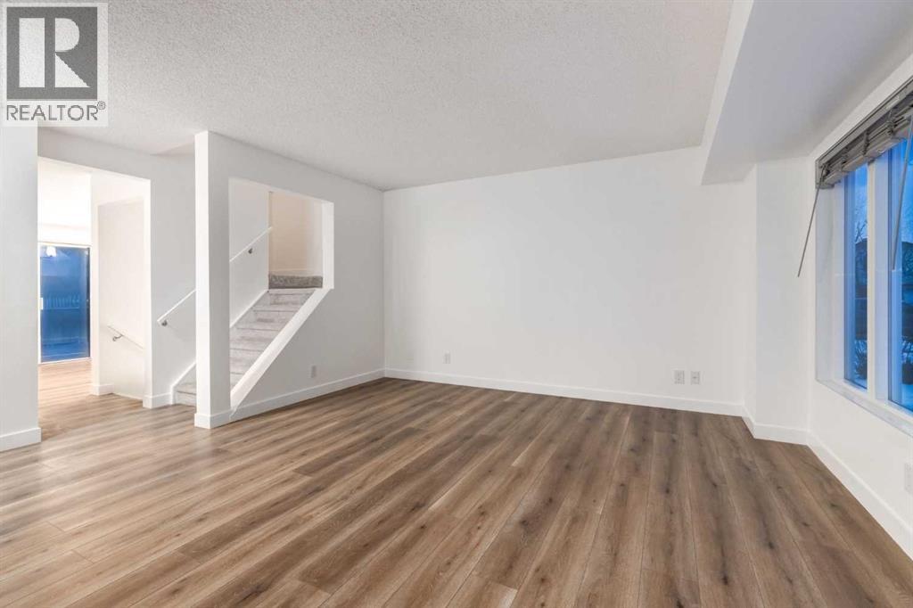 33 Martindale Court NE, Calgary, Alberta  T3J 2V8 - Photo 6 - A2327184