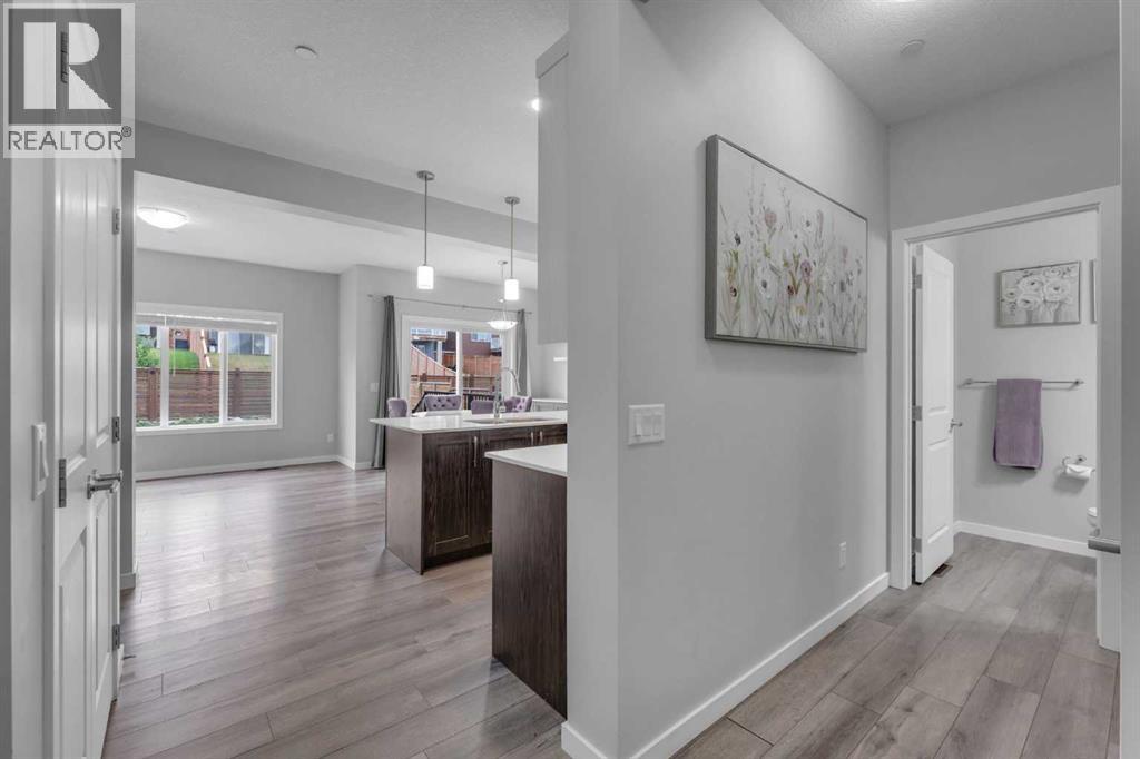 217 Lucas Crescent NW, Calgary, Alberta  T3P 1M8 - Photo 5 - A2336971