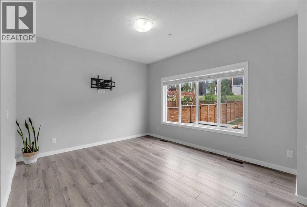 217 Lucas Crescent NW, Calgary, Alberta  T3P 1M8 - Photo 7 - A2336971