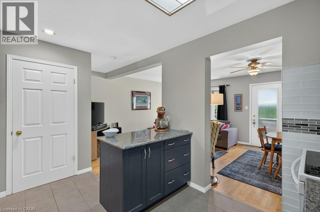 1889 Upper Wentworth Street Unit# 47, Hamilton, Ontario  L9B 2T8 - Photo 11 - 40845320