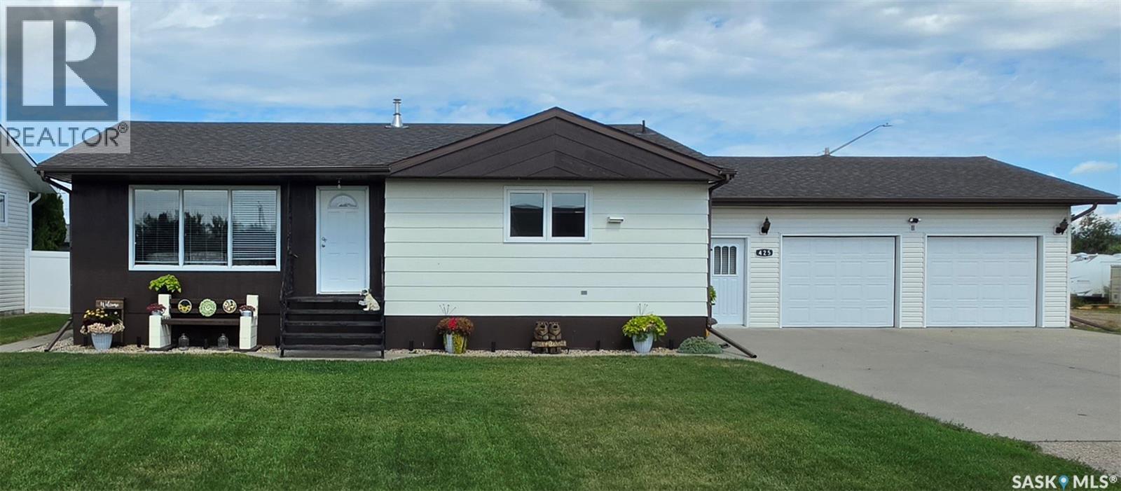 425 Corofin Crescent, Sturgis, Saskatchewan  S0A 4A0 - Photo 1 - SK045454