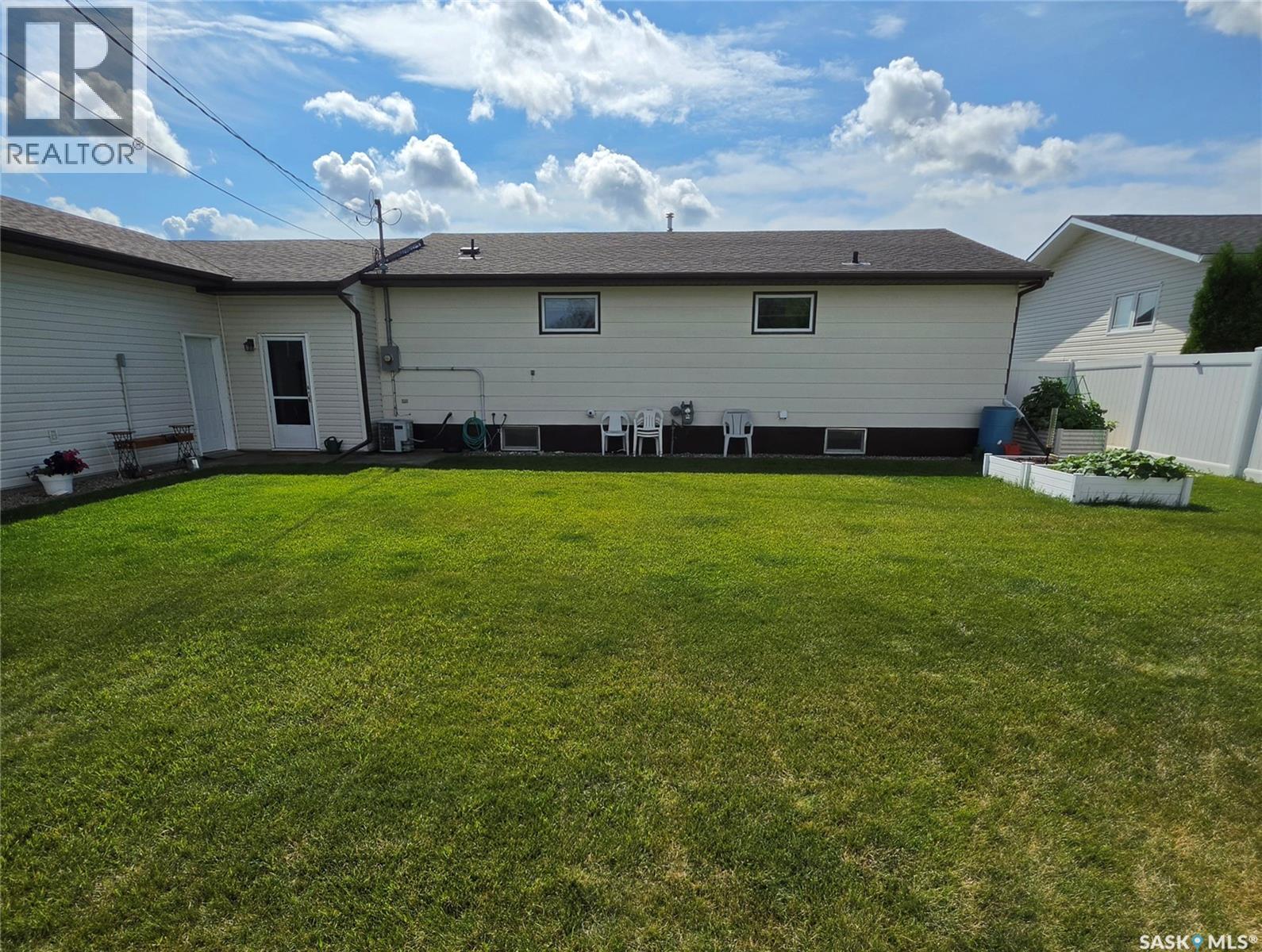 425 Corofin Crescent, Sturgis, Saskatchewan  S0A 4A0 - Photo 39 - SK045454