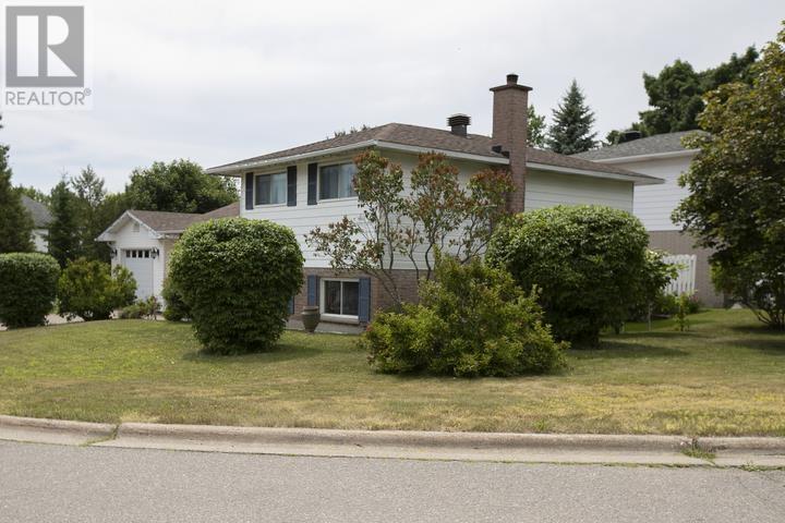 170 Laronde Ave, Sault Ste. Marie, Ontario  P6B 5R6 - Photo 2 - SM262124