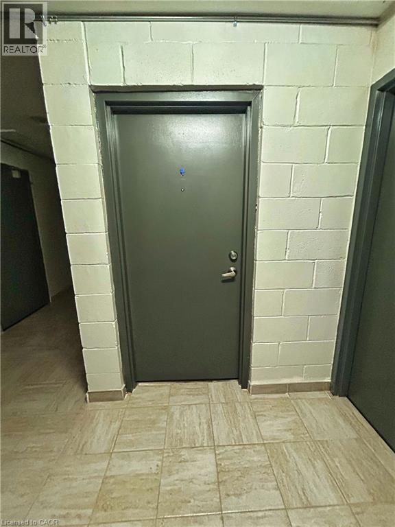 303 King Street N Unit# 4, Waterloo, Ontario  N2J 2Z1 - Photo 2 - 40852440