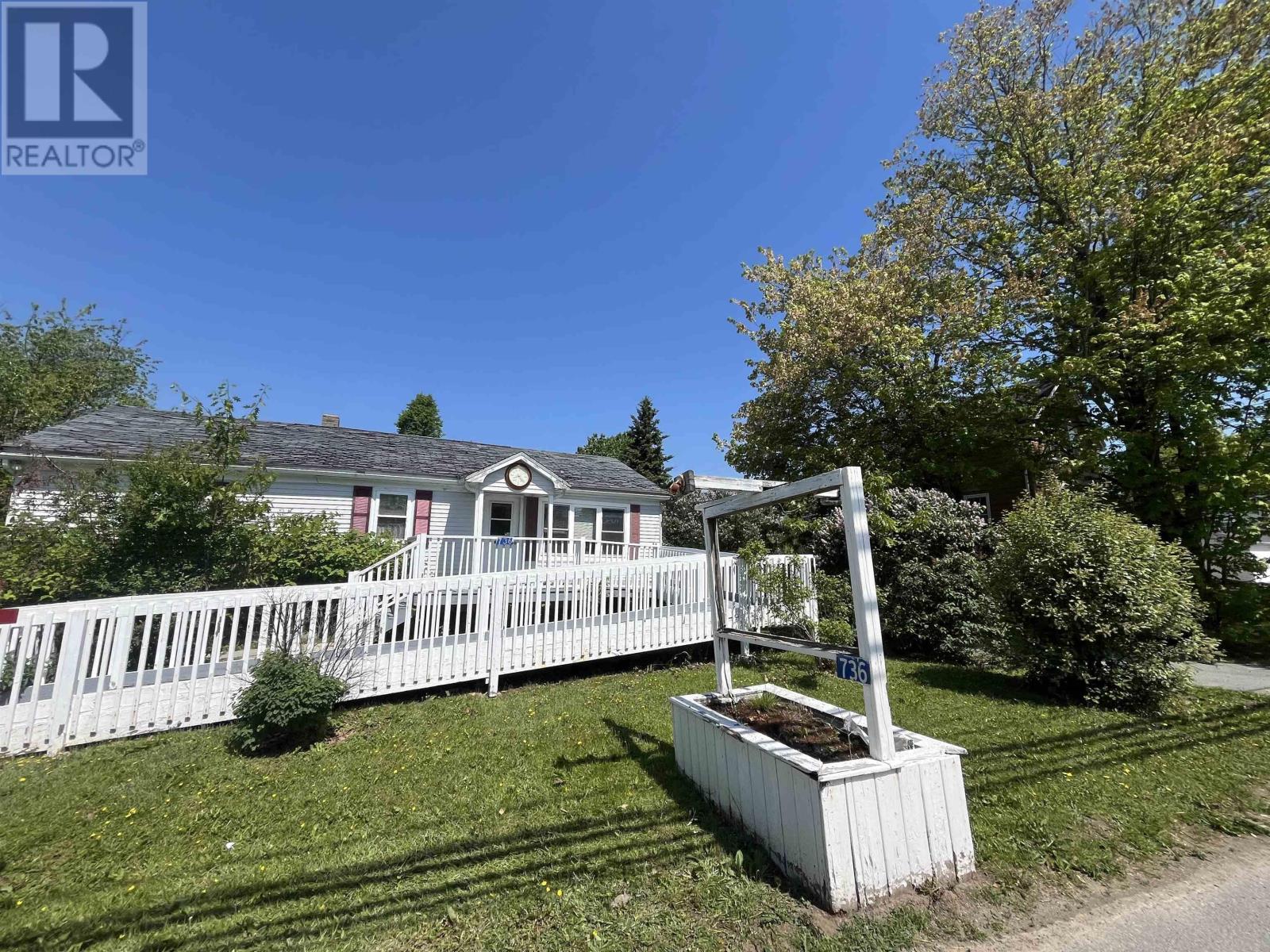 736 Highway 2, Elmsdale, Nova Scotia