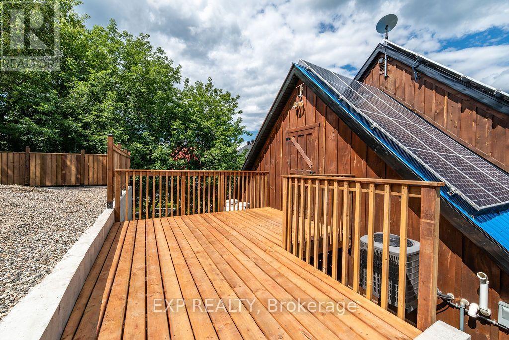 12595 Lanark Road, Greater Madawaska, Ontario  K0J 1H0 - Photo 9 - X13669722