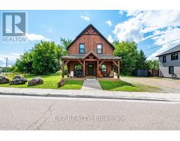 12595 LANARK ROAD, Greater Madawaska, Ontario