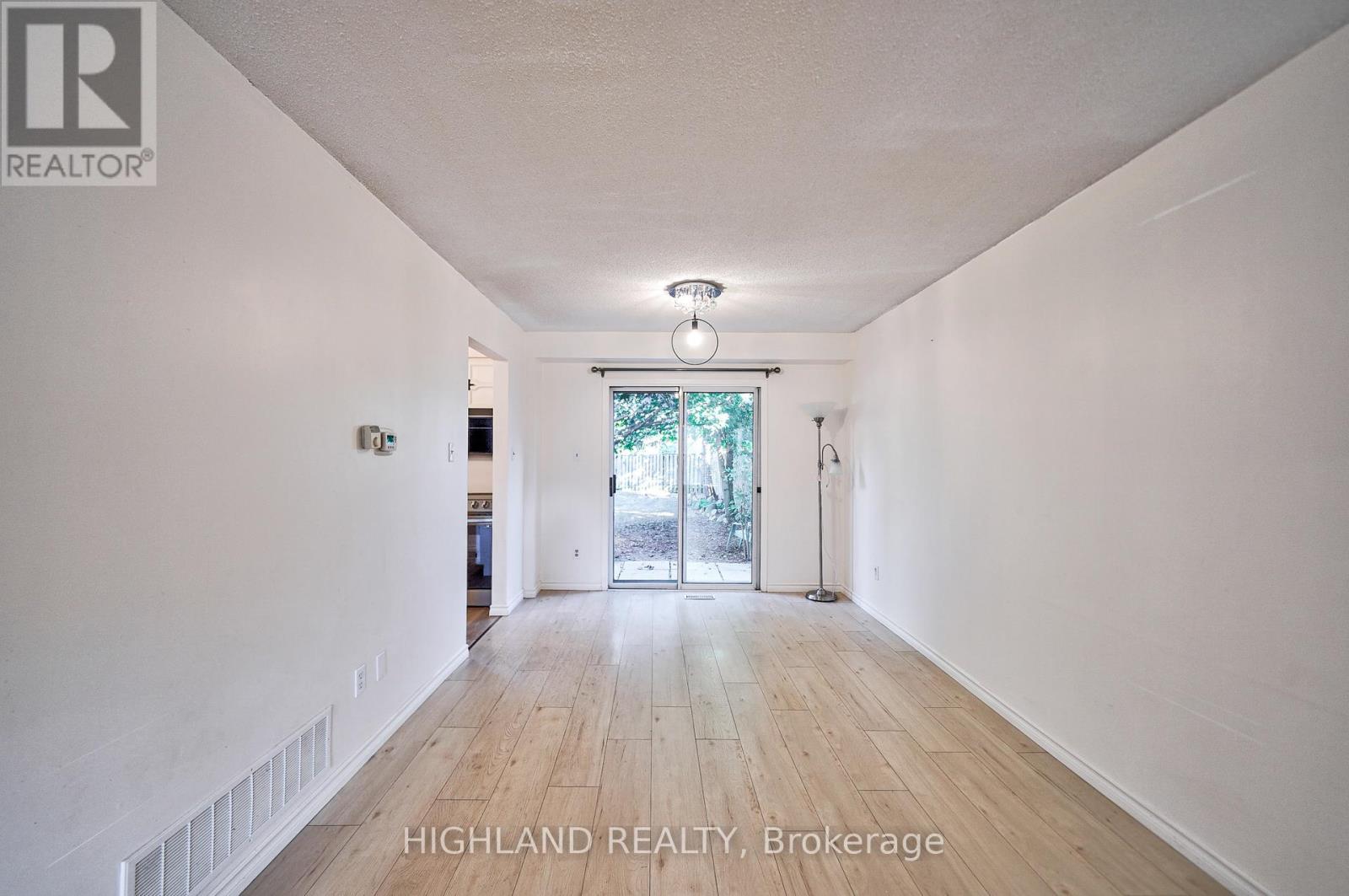 6455 Tisler Crescent, Mississauga, Ontario  L5N 3G6 - Photo 7 - W13523278