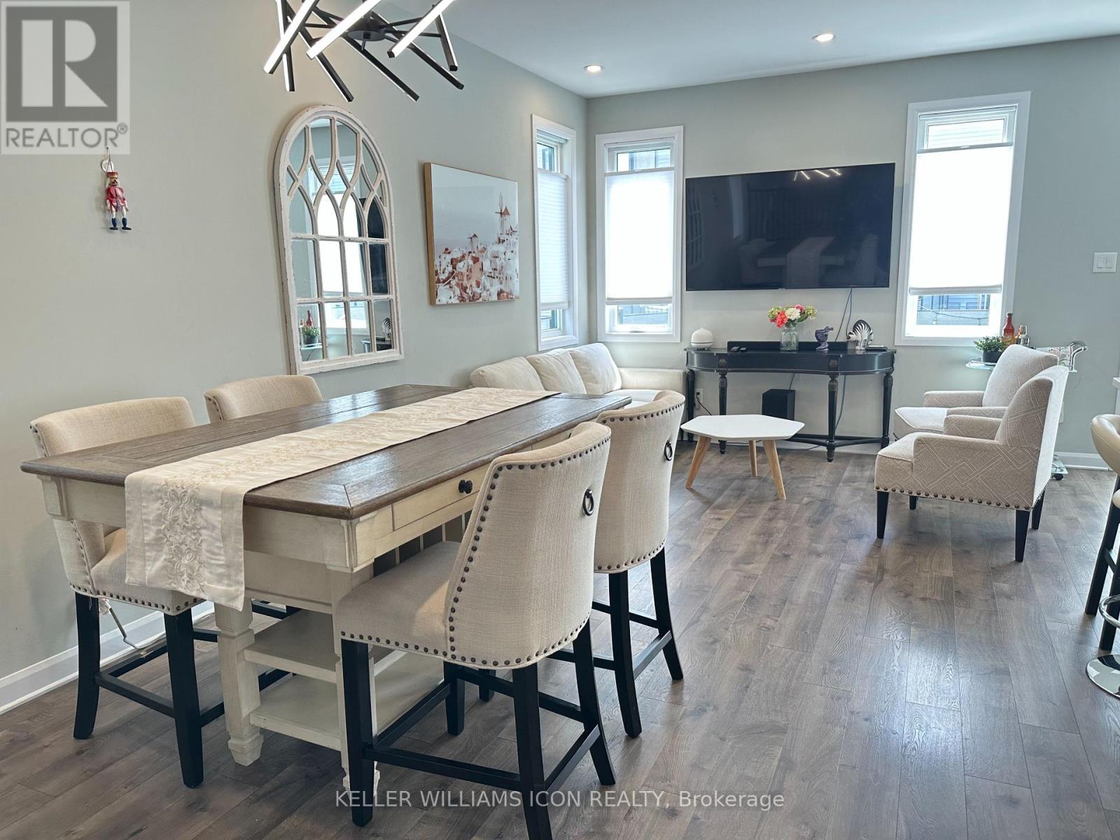 1028 Speedvale Court, Ottawa, Ontario  K2T 0P6 - Photo 3 - X13669676