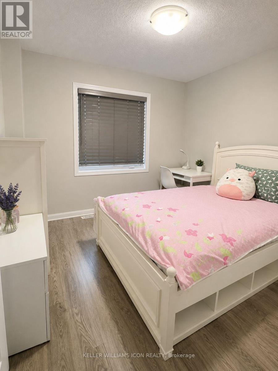 1028 Speedvale Court, Ottawa, Ontario  K2T 0P6 - Photo 8 - X13669676