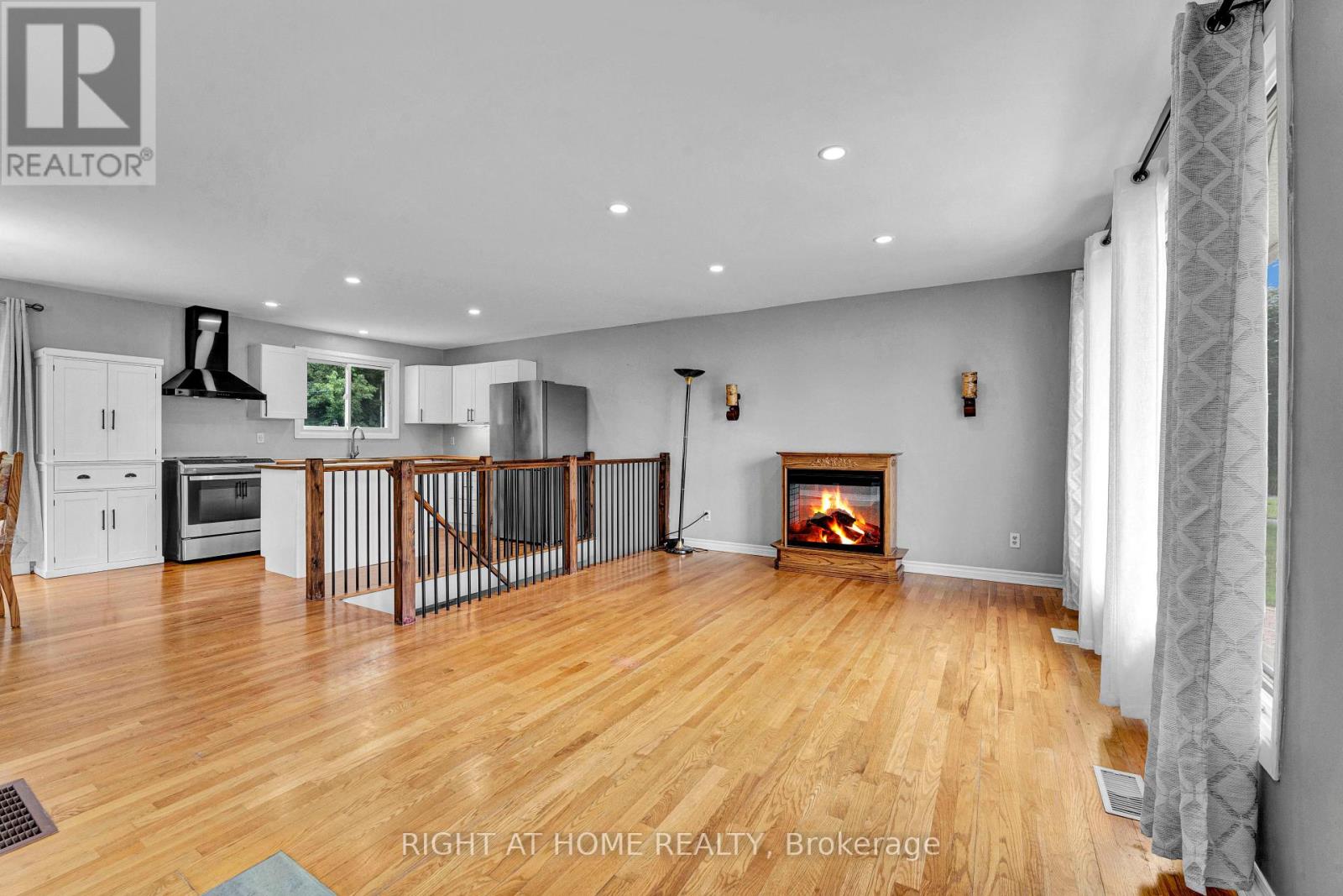 987 St Jacques Street, Clarence-Rockland, Ontario  K4K 1C1 - Photo 3 - X13669706