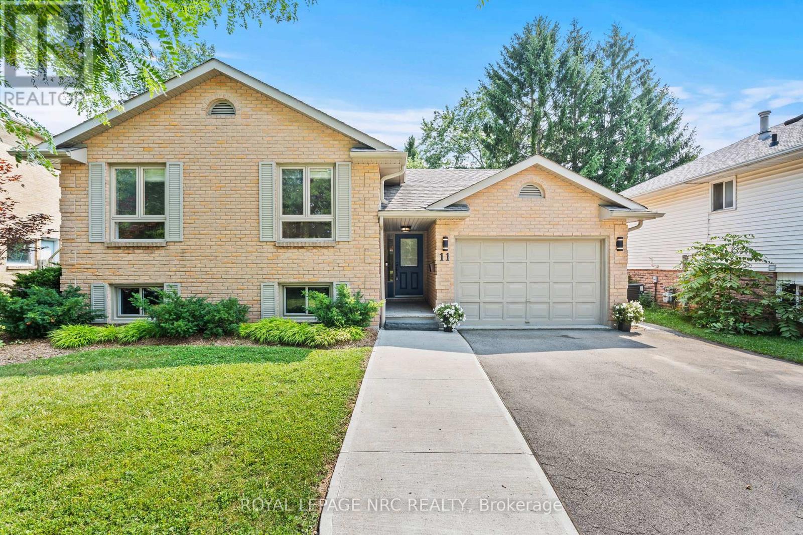 11 Village Court, Welland, Ontario  L3C 6K4 - Photo 2 - X13669744