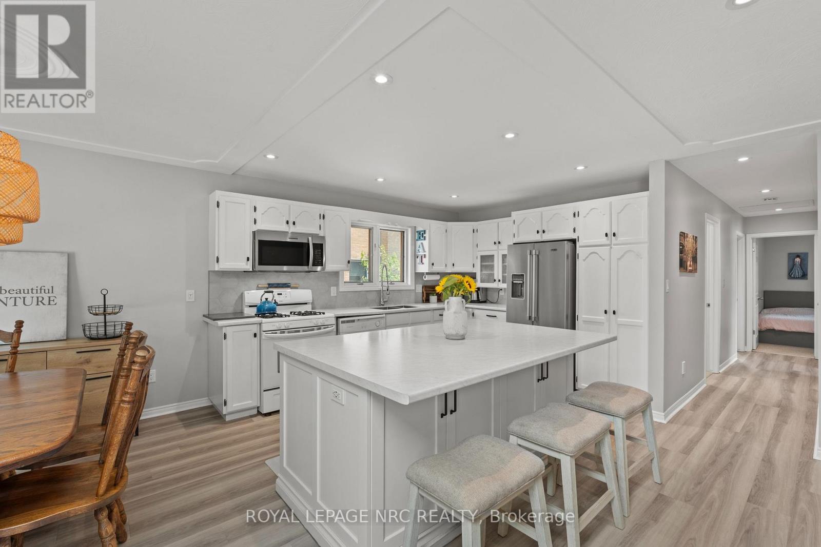 11 Village Court, Welland, Ontario  L3C 6K4 - Photo 7 - X13669744