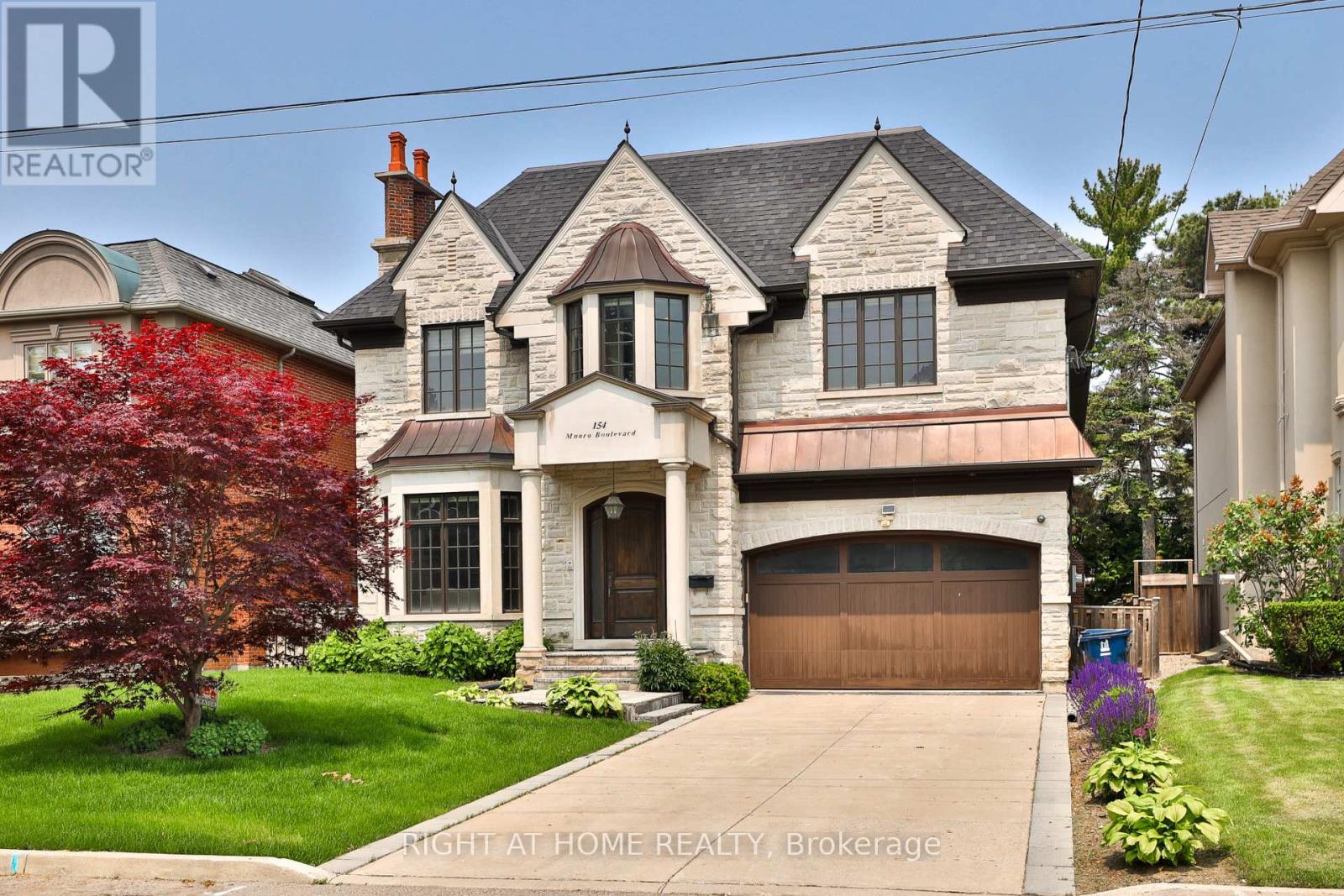 154 MUNRO BOULEVARD, Toronto, Ontario