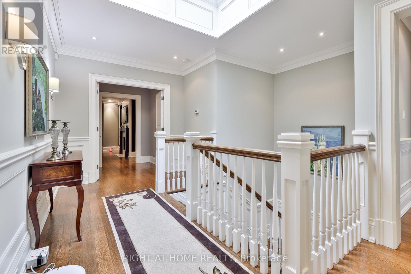 154 Munro Boulevard, Toronto, Ontario  M2P 1C8 - Photo 17 - C13669652