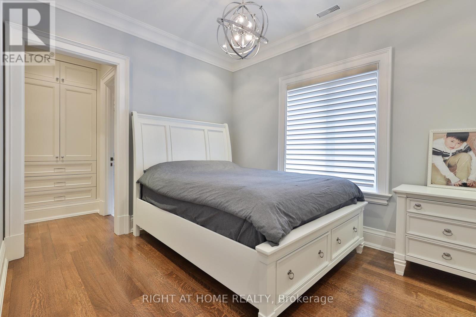 154 Munro Boulevard, Toronto, Ontario  M2P 1C8 - Photo 24 - C13669652