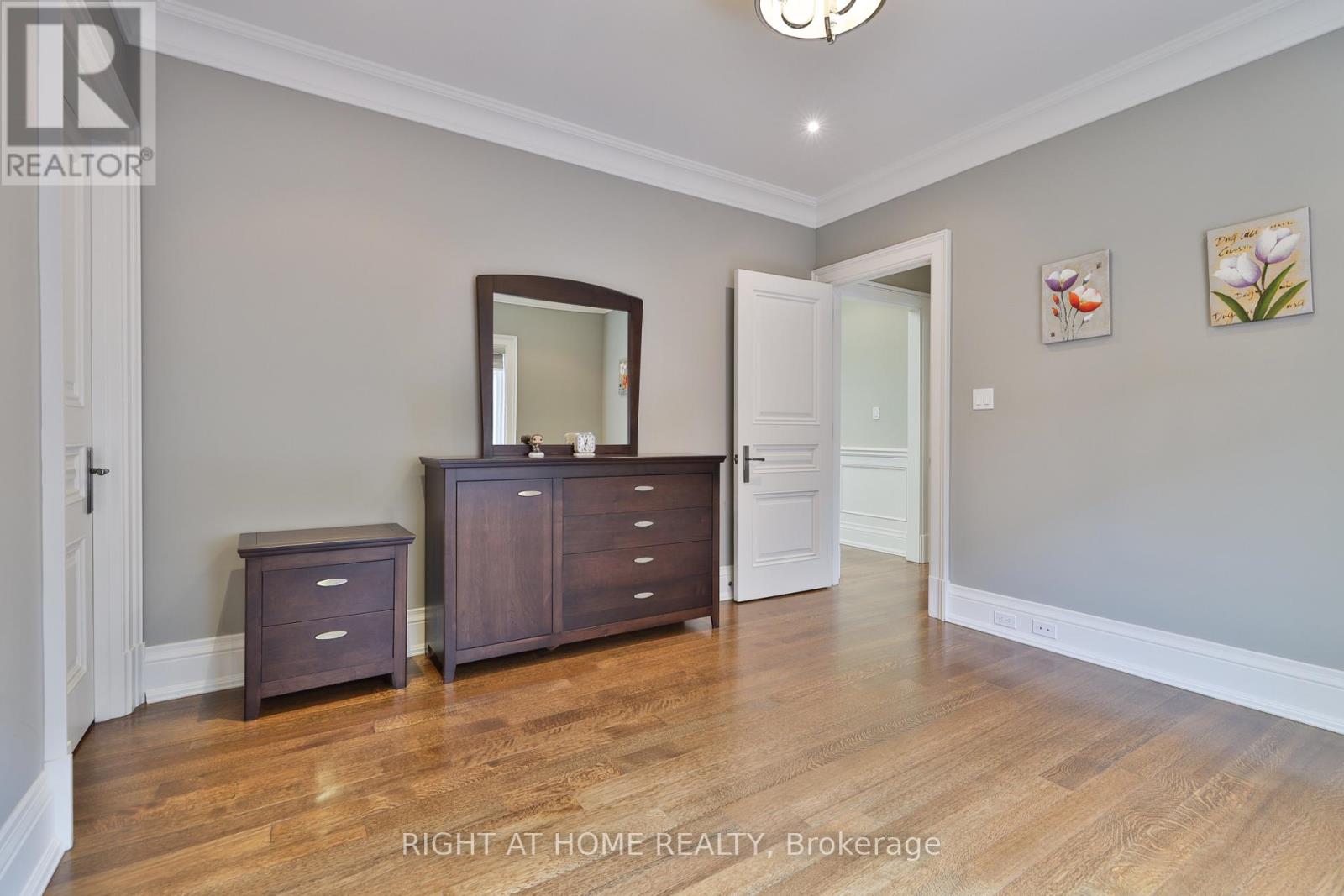 154 Munro Boulevard, Toronto, Ontario  M2P 1C8 - Photo 31 - C13669652
