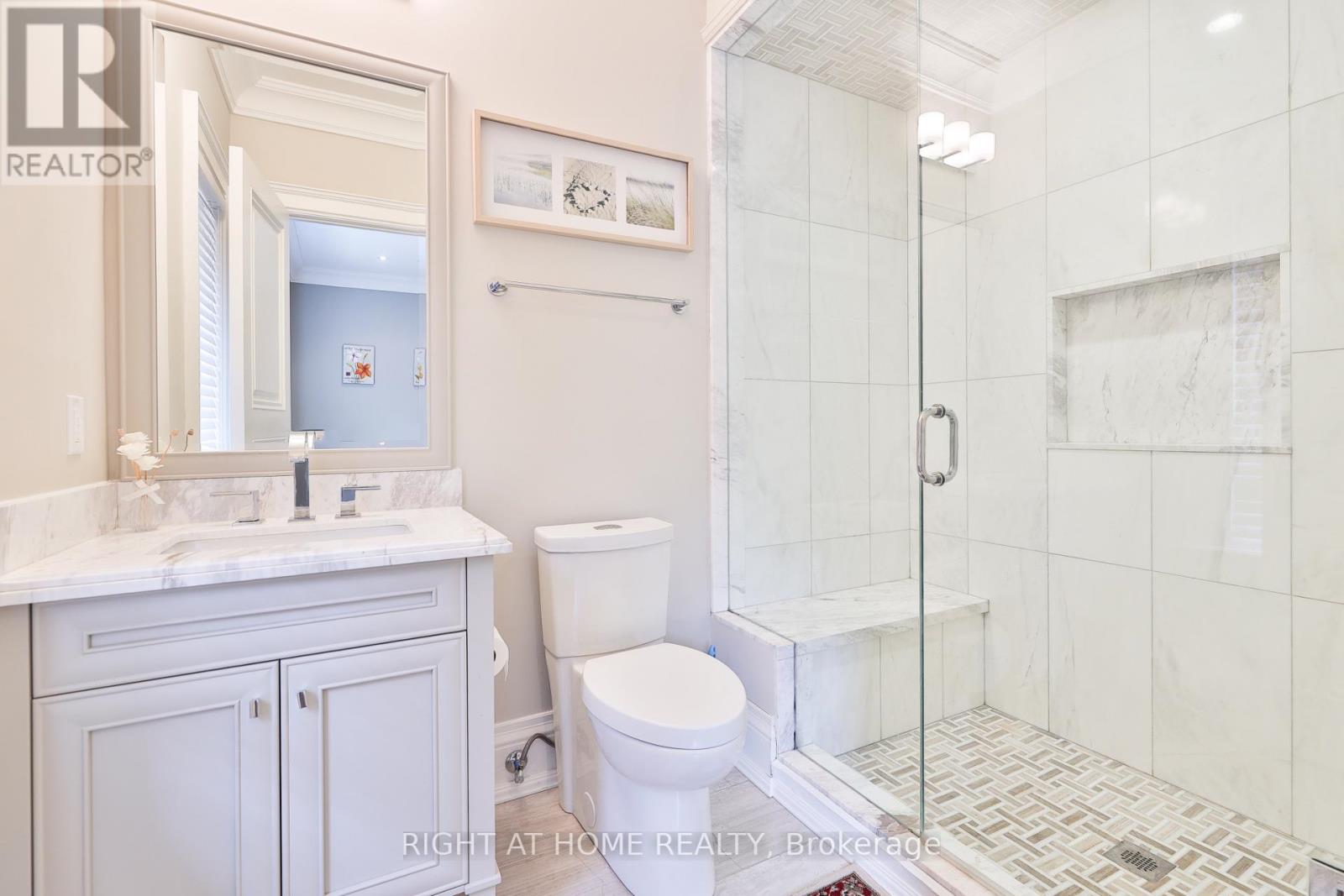 154 Munro Boulevard, Toronto, Ontario  M2P 1C8 - Photo 32 - C13669652