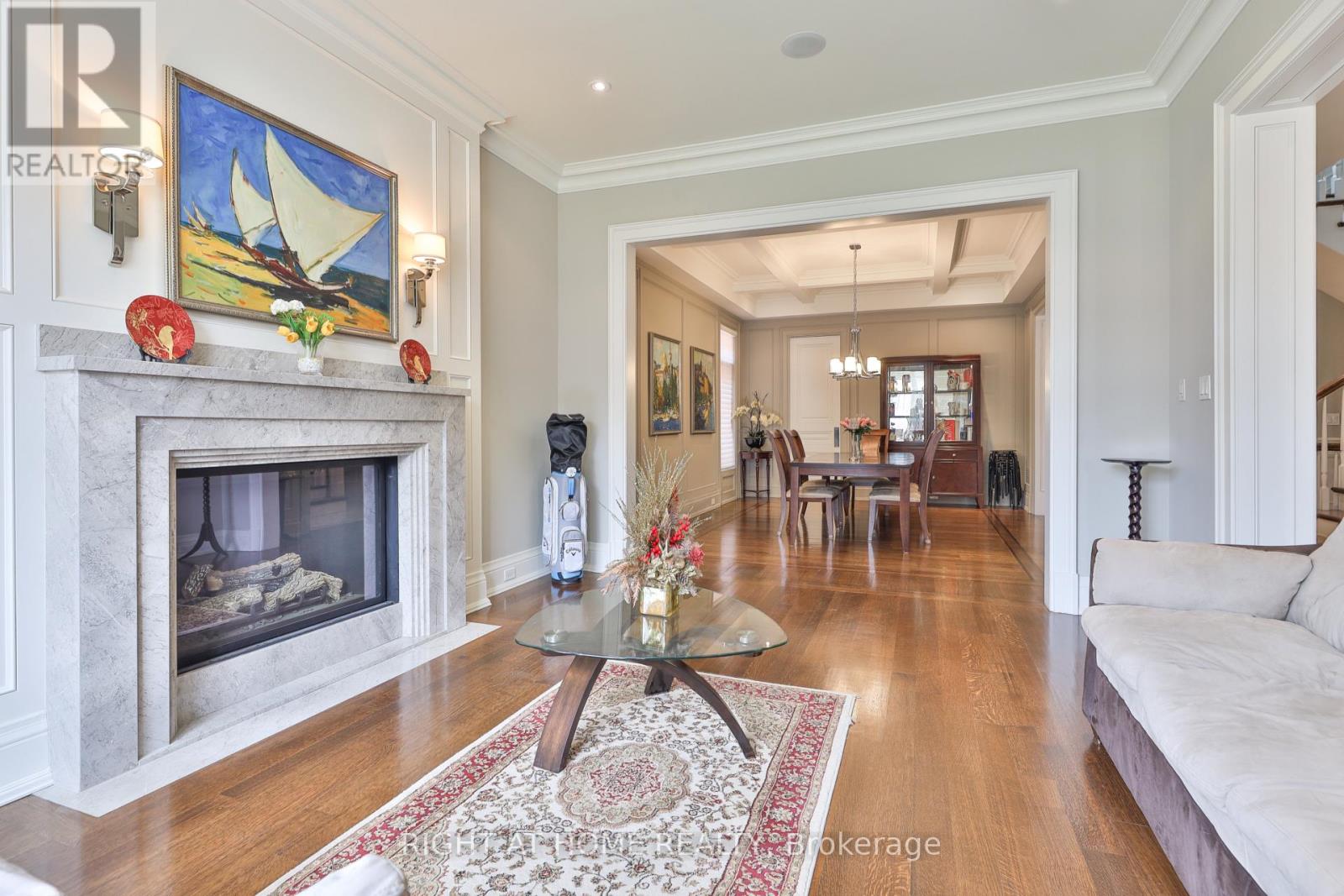 154 Munro Boulevard, Toronto, Ontario  M2P 1C8 - Photo 5 - C13669652