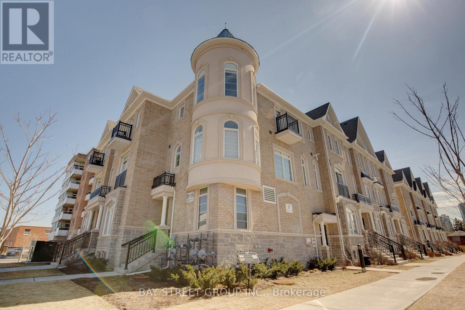 3 - 37 Drewry Avenue, Toronto, Ontario M2M 0B5 - Photo 2 - C13669664