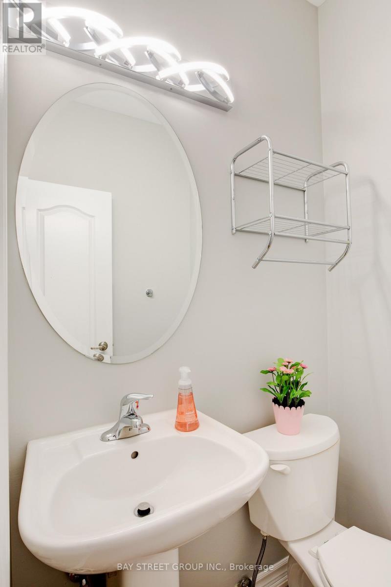 3 - 37 Drewry Avenue, Toronto, Ontario M2M 0B5 - Photo 5 - C13669664