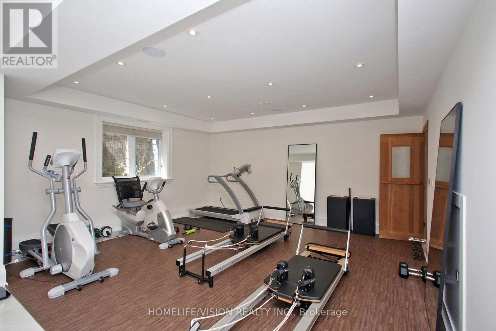 35 Longwood Drive S, Toronto, Ontario  M3B 1T9 - Photo 40 - C13669680