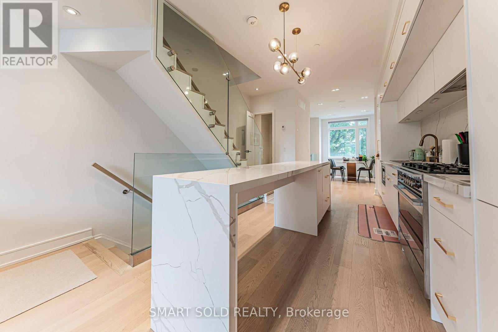 9 Flax Field Lane, Toronto, Ontario  M2N 0L5 - Photo 2 - C13669692