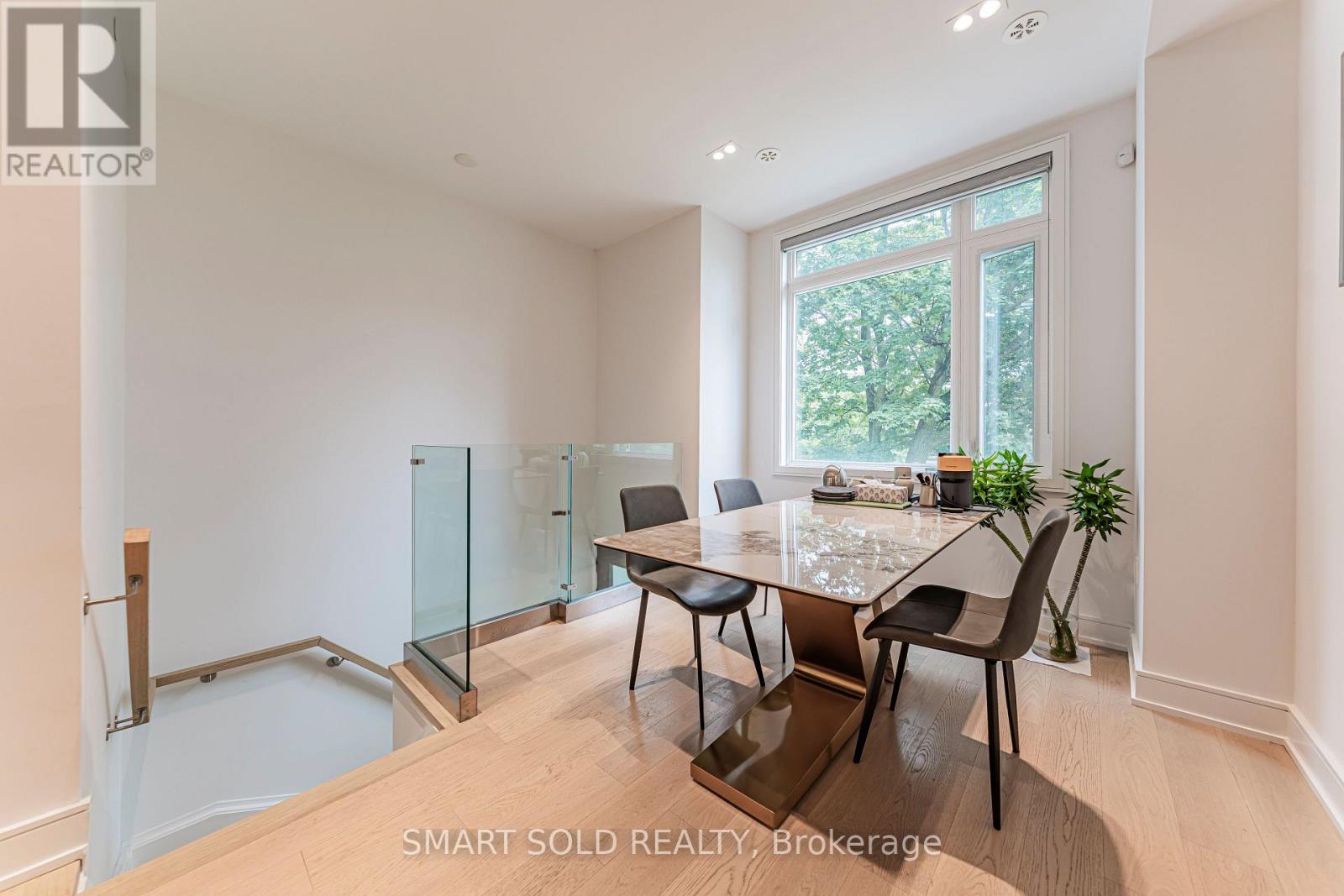 9 Flax Field Lane, Toronto, Ontario  M2N 0L5 - Photo 3 - C13669692