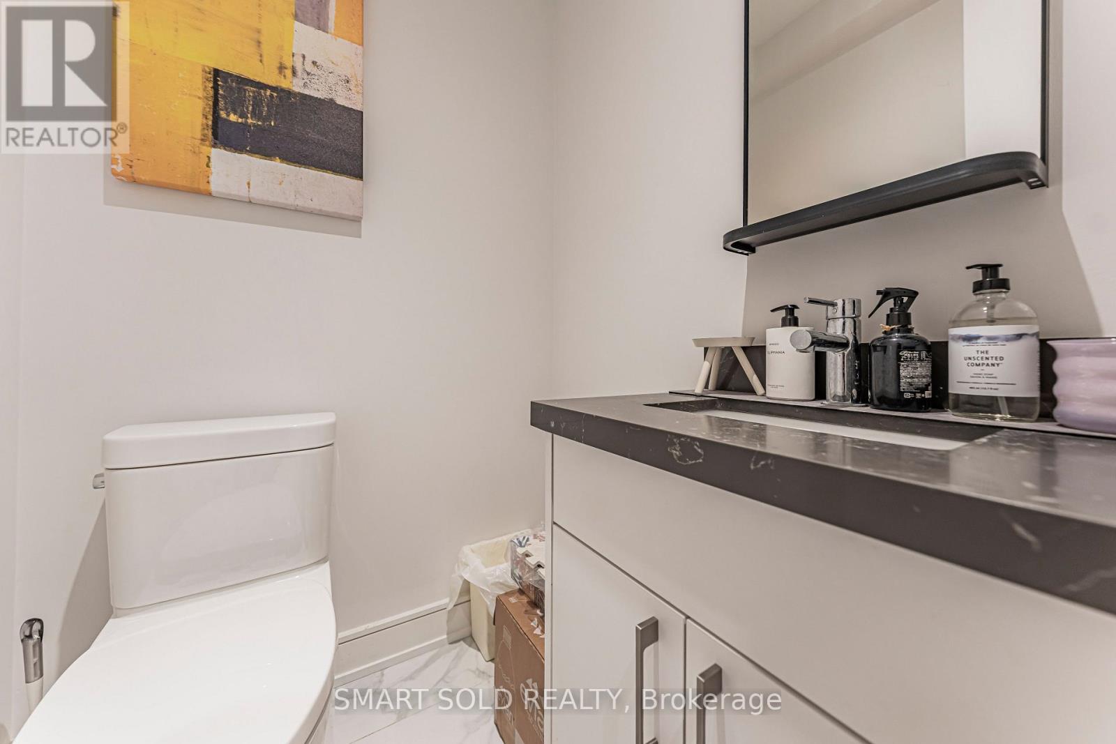 9 Flax Field Lane, Toronto, Ontario  M2N 0L5 - Photo 4 - C13669692