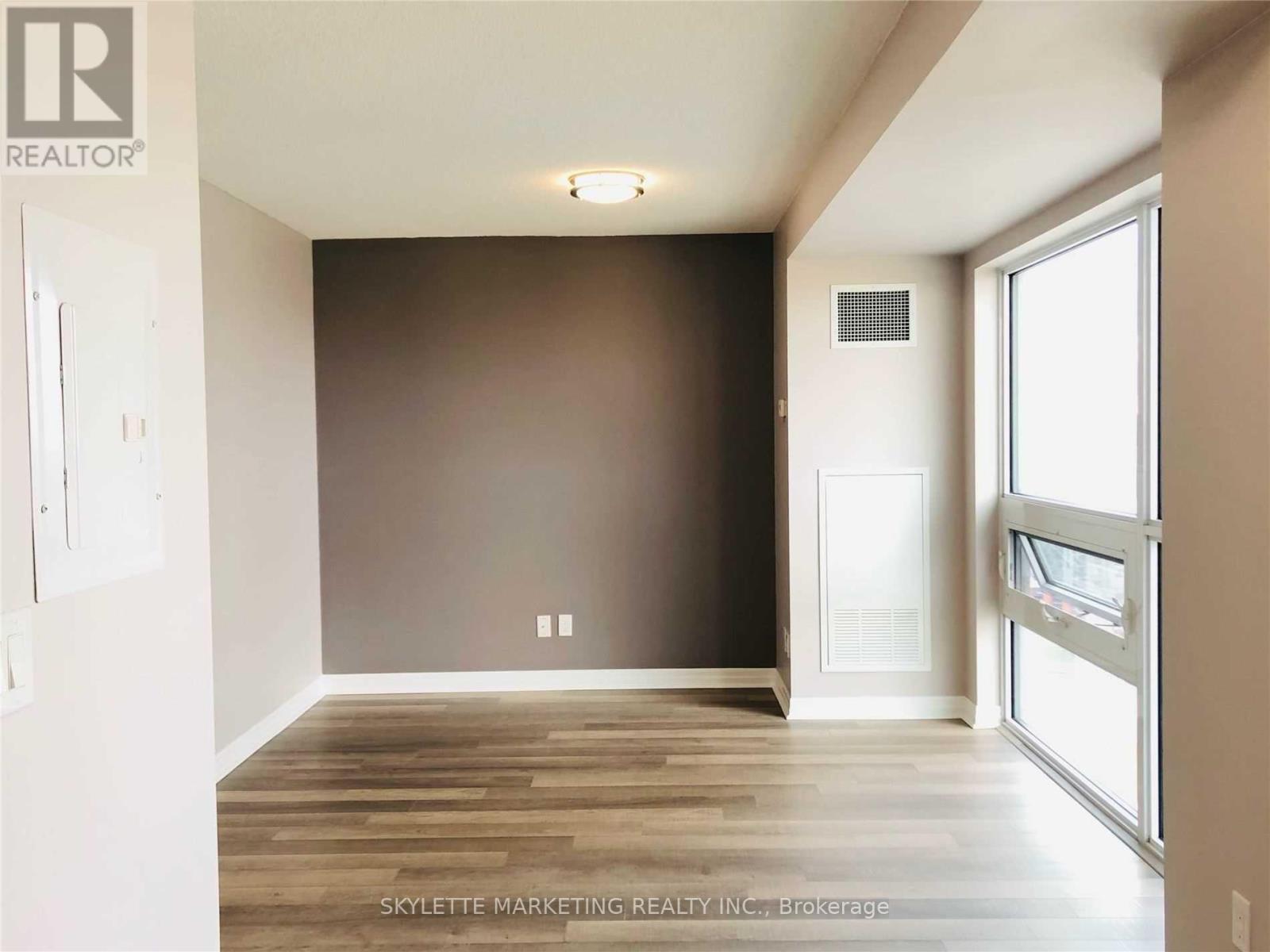 2203 - 275 Yorkland Road, Toronto, Ontario  M2J 0B4 - Photo 5 - C13669728