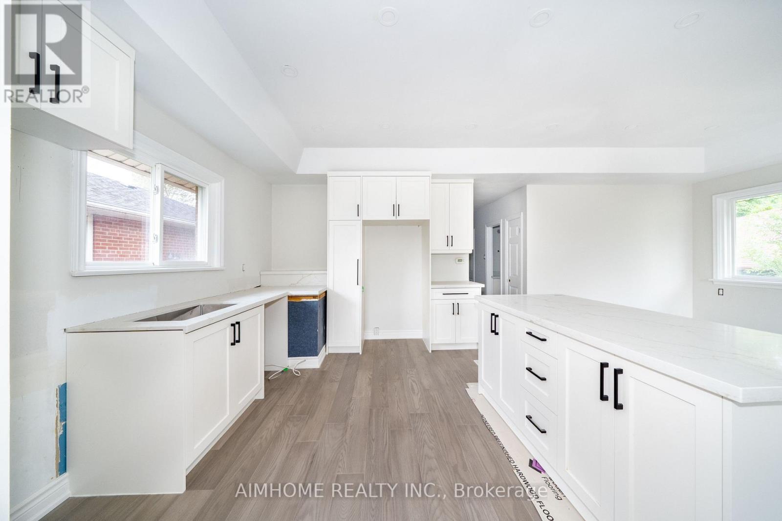 36 Moraine Hill Drive, Toronto, Ontario M1T 1Z9 - Photo 4 - E13669734