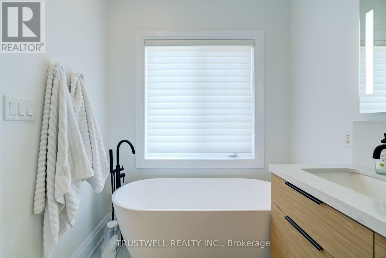 128 Hatton Garden Road, Vaughan, Ontario  L4H 3P9 - Photo 26 - N13669650