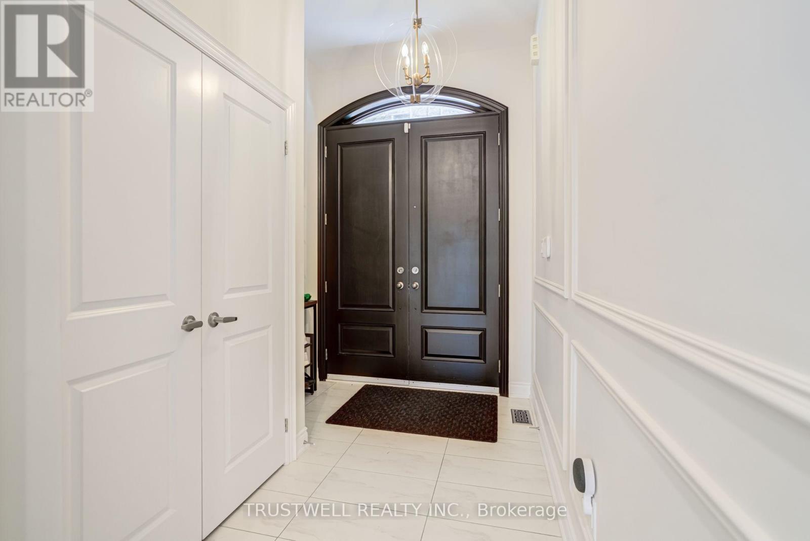 128 Hatton Garden Road, Vaughan, Ontario  L4H 3P9 - Photo 3 - N13669650