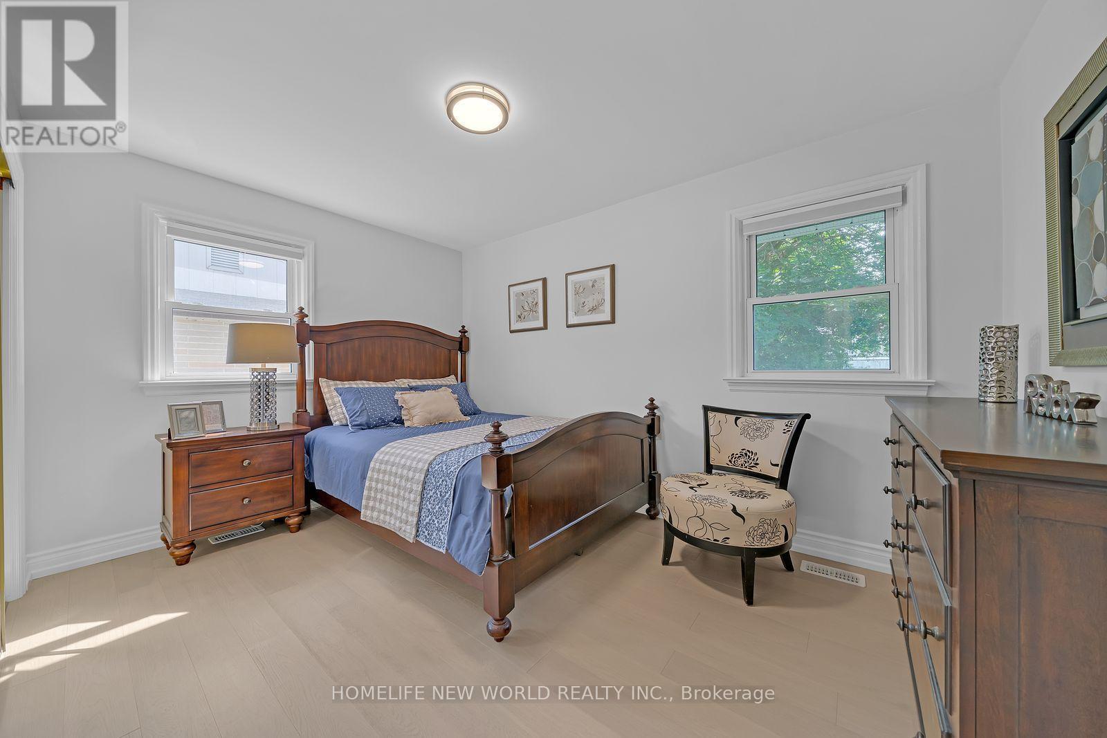 736 Grace Street, Newmarket, Ontario  L3Y 2L3 - Photo 10 - N13669688