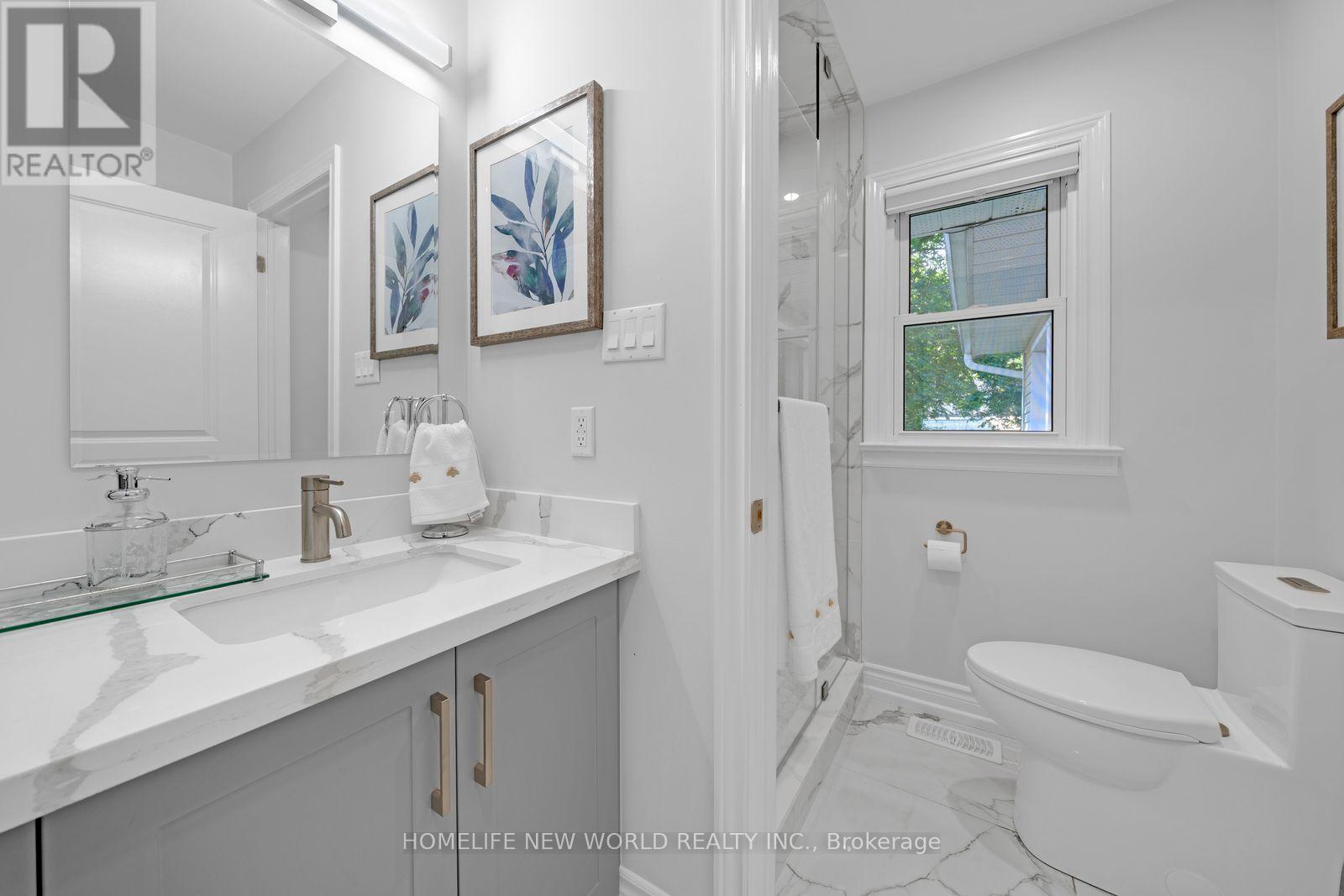 736 Grace Street, Newmarket, Ontario  L3Y 2L3 - Photo 12 - N13669688