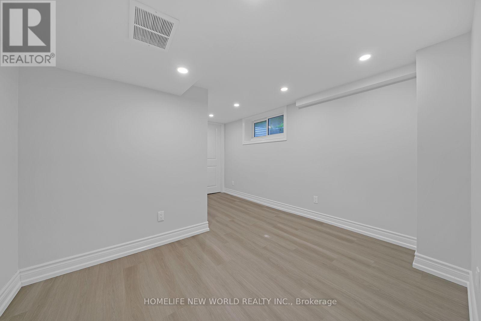736 Grace Street, Newmarket, Ontario  L3Y 2L3 - Photo 19 - N13669688