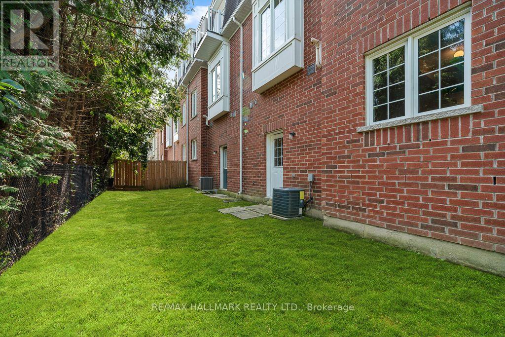 24 - 15 Old Colony Road, Richmond Hill, Ontario  L4E 4L5 - Photo 36 - N13669708