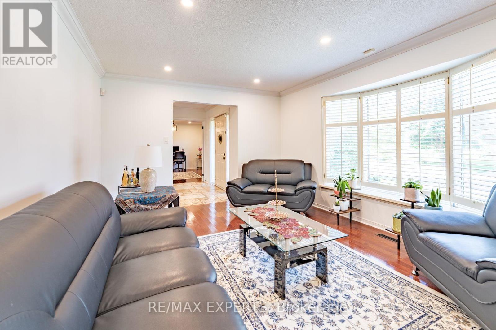 284 Murray Drive, Aurora, Ontario  L4G 6B1 - Photo 10 - N13669752