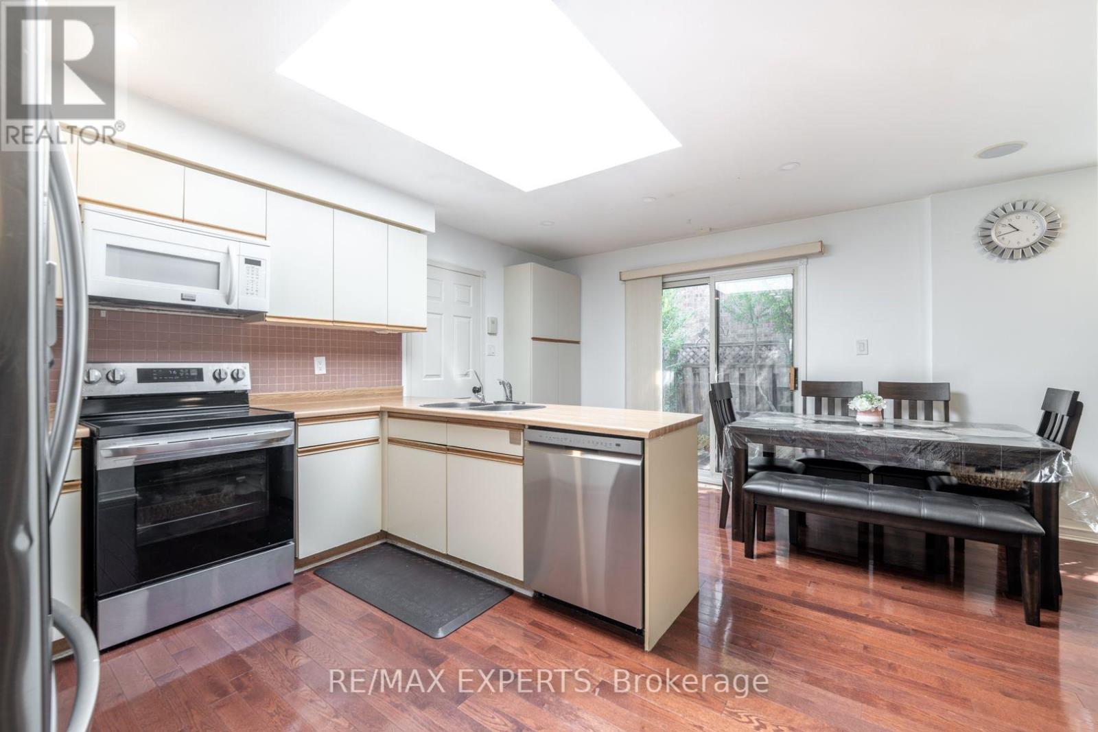 284 Murray Drive, Aurora, Ontario  L4G 6B1 - Photo 12 - N13669752