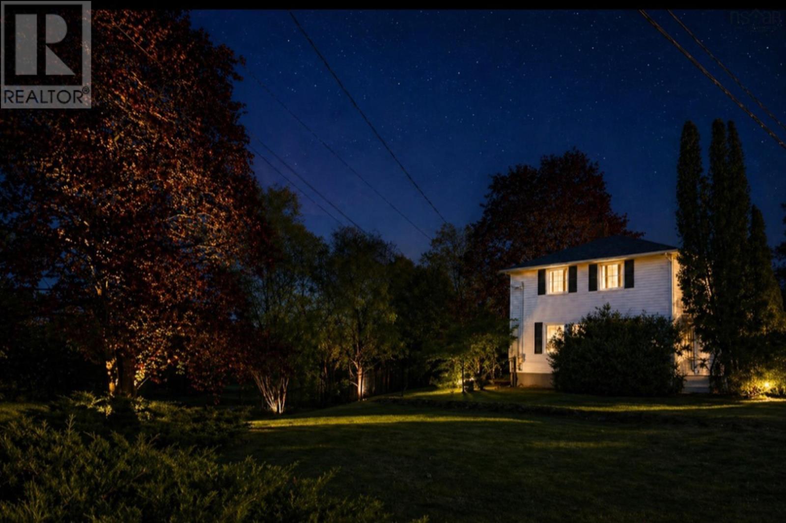 3 Reagh Avenue, Middleton, Nova Scotia  B0S 1P0 - Photo 2 - 202601166